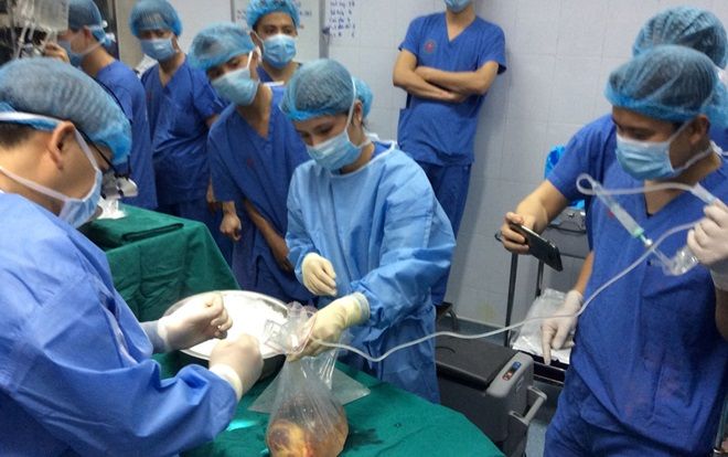 Hành trình vận chuyển tim từ Hà Nội hồi sinh bệnh nhân tại Sài Gòn
