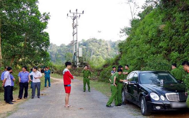 Vụ vợ chồng cùng con tử vong trên xe Mecedes: Người vợ mới gửi đơn ly hôn ra tòa