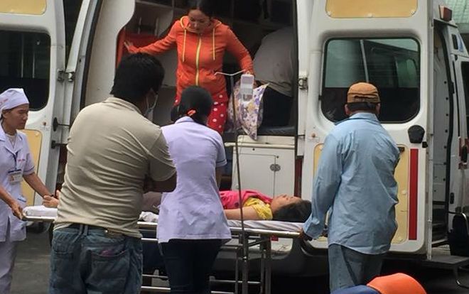 Người cha kể lại giây phút ôm con gái hơn 2 tháng tuổi tháo chạy khỏi đám cháy ở chung cư Carina