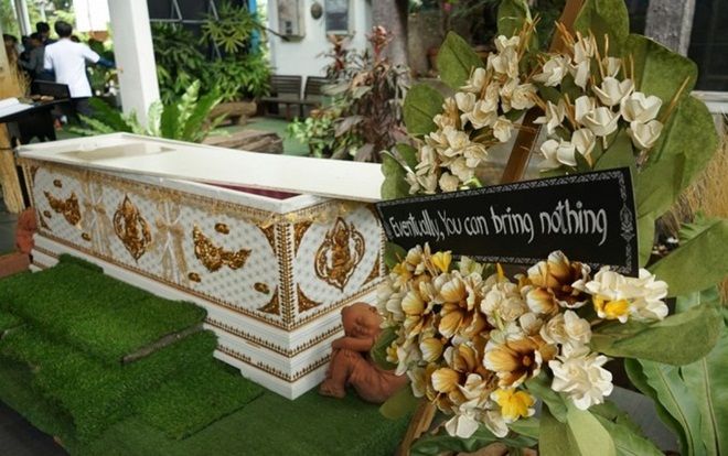 Cận cảnh quán cafe 'nhận thức về cái chết' khiến nhiều người sợ hãi