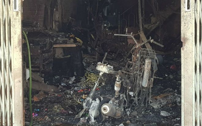 Cháy nhà lúc rạng sáng ở Sài Gòn, bé trai 2 tuổi tử vong