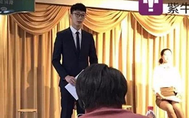 Nam sinh nộp đơn vào trường nữ để có cơ hội tìm bạn gái