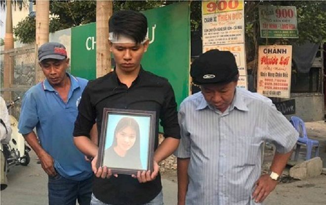 Đưa 3 nạn nhân thiệt mạng trong vụ cháy chung cư Carina về nhìn nhà lần cuối