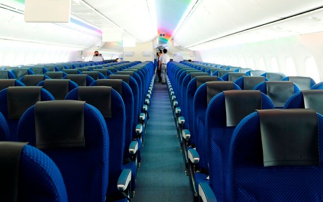 Bạn sẽ bất ngờ khi biết vì sao các hãng hàng không lại chọn nội thất màu xanh