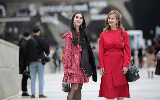 Chị em Nhã Phương tỏa sáng tại Seoul Fashion Week, Bảo Anh để tóc 'lạc quẻ' với trang phục
