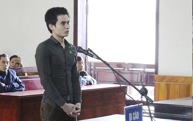 Giết bạn nhậu vì dám chê vừa ăn vừa dùng điện thoại