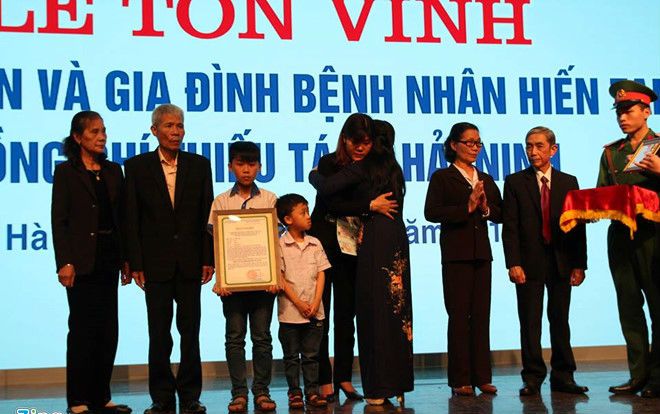 Vợ thiếu tá hiến tạng cứu 6 người: 'Anh ra đi nhưng em muốn thấy trái tim anh vẫn đập'