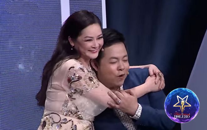 Tình cảm là thế, Quang Lê liên tục 'nịnh yêu' Như Quỳnh trên sóng truyền hình