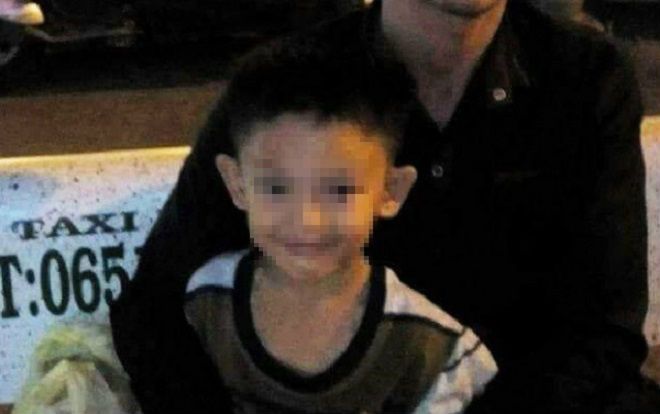 Vụ bé trai tử vong nghi do 'người tình của mẹ' đánh đập: Hàng xóm nhiều lần nghe tiếng bé khóc thét, van xin