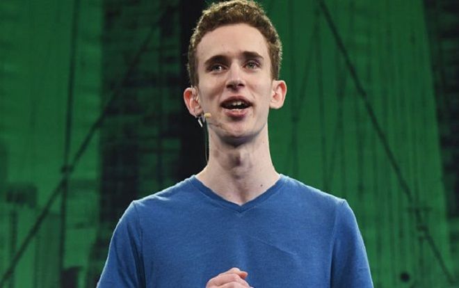 Bỏ học và đam mê game, chàng trai 19 tuổi lọt vào mắt xanh của Microsoft khi công ty được 'ông lớn công nghệ' mua lại