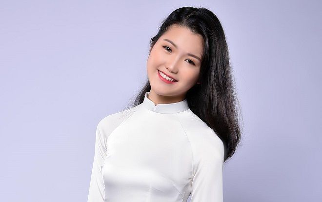 Hoa khôi THPT Nguyễn Bỉnh Khiêm: 'Đừng để khi già mới thấy tiếc những năm tháng rực rỡ'