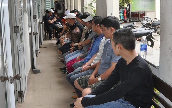 Triệt xóa ổ bạc quy mô lớn 'ẩn náu' trong căn hộ cao cấp