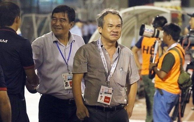 Bầu Đức: Bạc mái đầu vì sự 'câm, điếc' kiểu bóng đá Việt Nam