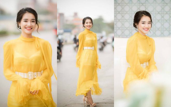 Bỏ ngoài tai chuyện tình cảm, Nhã Phương xuất hiện xinh đẹp trong đầm xuyên thấu sắc vàng
