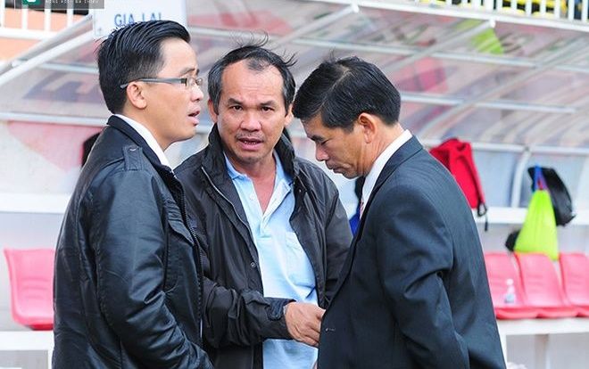 'Tẩy chay' VFF, bỏ V.League, bầu Đức 'phán xử' bất ngờ với Trưởng đoàn HAGL