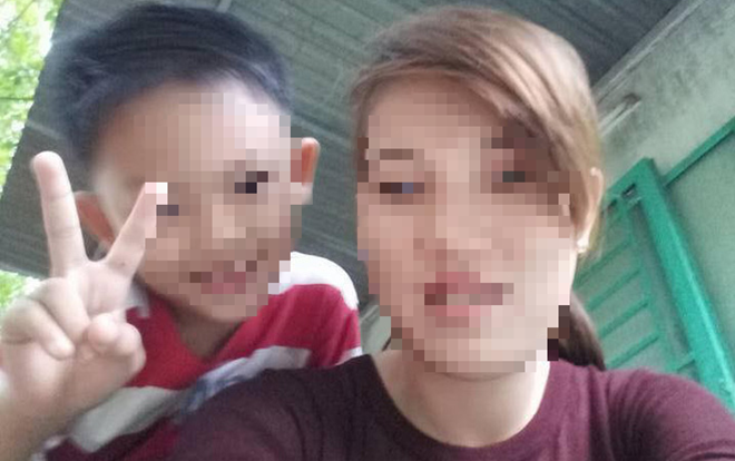 Vụ bé trai 8 tuổi nghi bị người tình của mẹ đánh chết: Mẹ ngồi cười khi thấy con bị bạo hành tàn nhẫn?