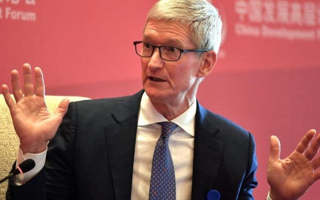 CEO Tim Cook của Apple sắp phải ra hầu toà