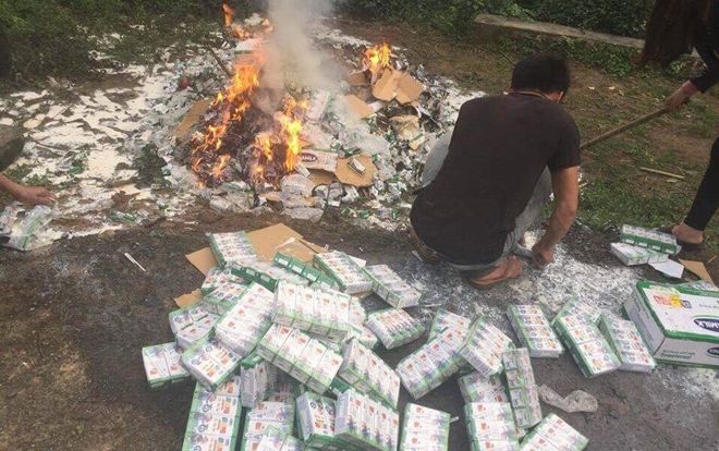 Vụ hơn 10 nghìn hộp sữa từ thiện gần hết hạn phải mang tiêu hủy: ‘Do nhà trường hiểu sai văn bản’