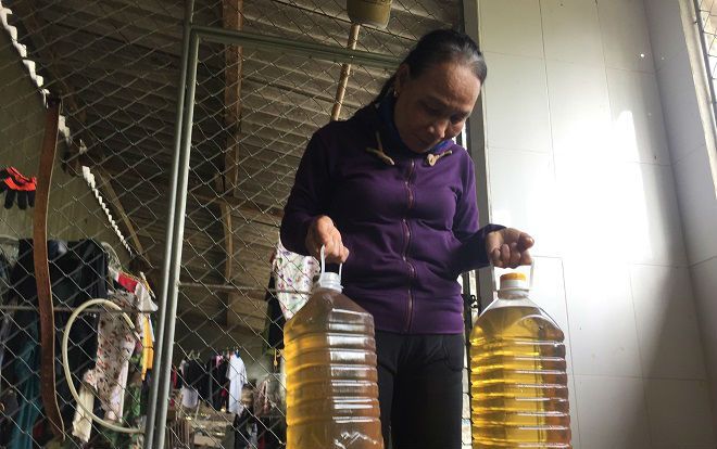 Kỳ lạ nước giếng múc lên có mùi dầu: Phân tích mẫu nước, truy xuất nguồn gốc gây ô nhiễm