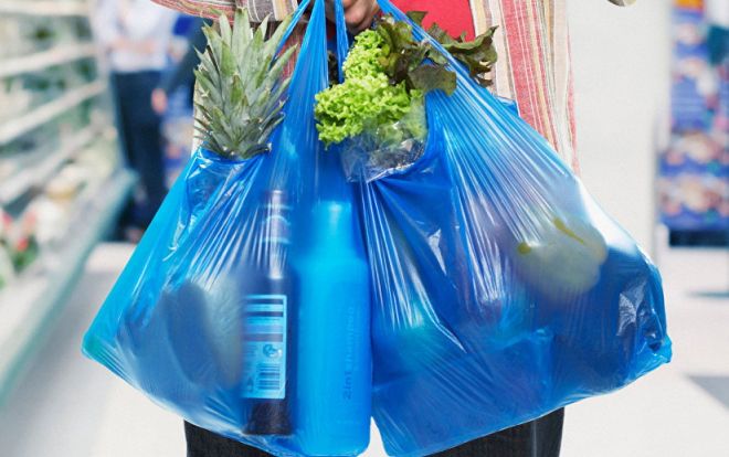 'Ủ mưu' giải cứu môi trường cả thế giới, sinh viên ĐH Bách Khoa chế tạo túi nilon bằng bột sắn có khả năng tự phân hủy