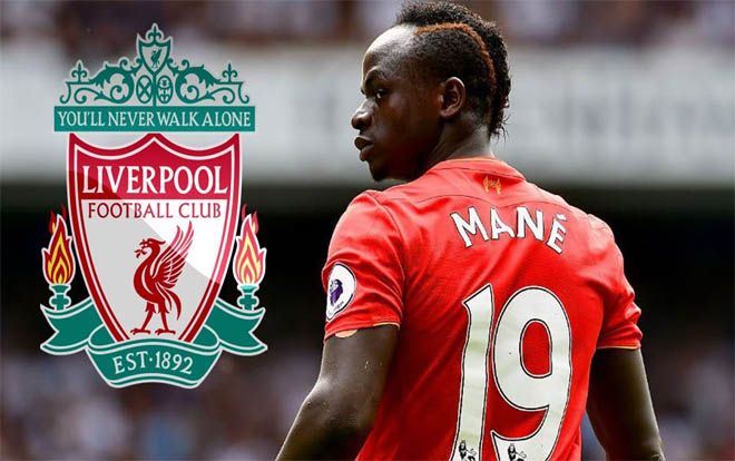 Sadio Mane: Hành trình của đôi giày nát đến ngôi sao chói sáng trong màu áo Liverpool