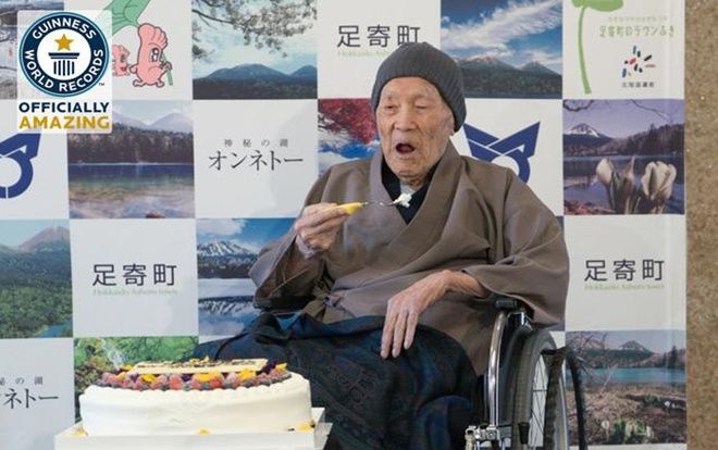 Bí kíp sống khỏe của người đàn ông nhiều tuổi nhất thế giới