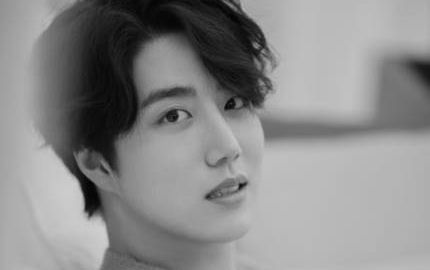 Ca sĩ nổi tiếng với ca khúc tưởng niệm chìm phà Sewol qua đời ở tuổi 22 vì tai nạn xe hơi