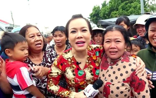Bà mẹ chồng của năm: Con dâu đau đẻ không quan trọng, quan trọng là được gặp Việt Hương
