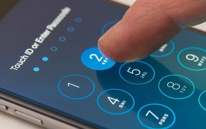 Dùng mật khẩu để mở khóa iPhone không an toàn như chúng ta vẫn tưởng