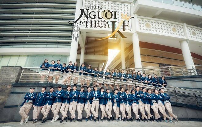 Đắm chìm vào khung cảnh vườn trường Hàn Quốc trong bộ ảnh kỷ yếu cực sang của teen Thanh Hóa