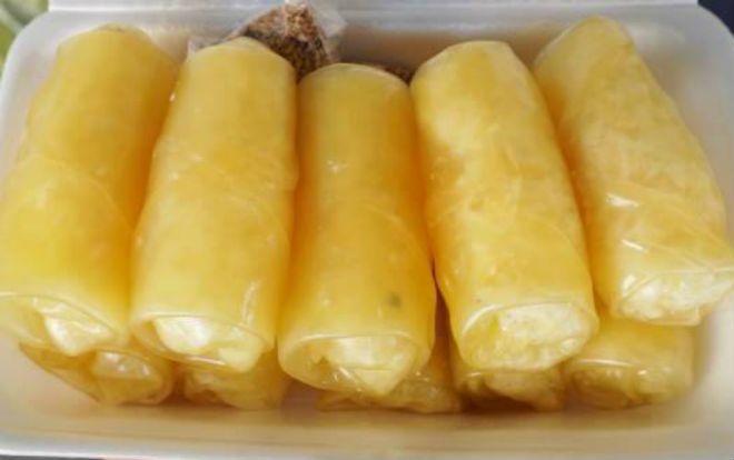 Bánh cuốn ngọt ở Sài Gòn: 20 năm vẫn giữ được hương vị truyền thống