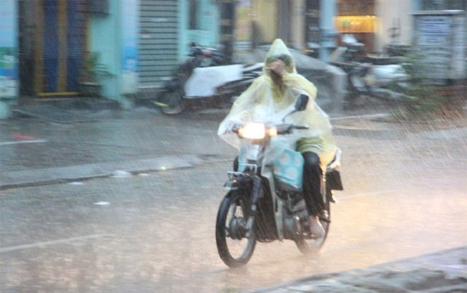 Đêm nay miền Bắc đón không khí lạnh, mưa giông nhiều nơi