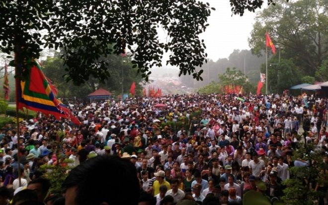 Hàng trăm trinh sát hóa trang bảo vệ Lễ hội Đền Hùng 2018