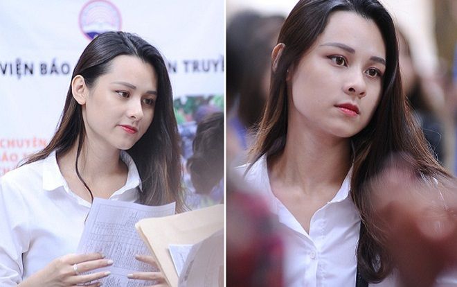 Tham gia ngày hội tư vấn tuyển sinh, nữ sinh Báo chí trở thành tâm điểm vì vẻ đẹp rất Tây