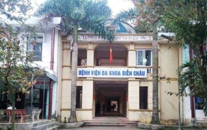 Một PGĐ bệnh viện bị người nhà bệnh nhân xông vào hành hung?