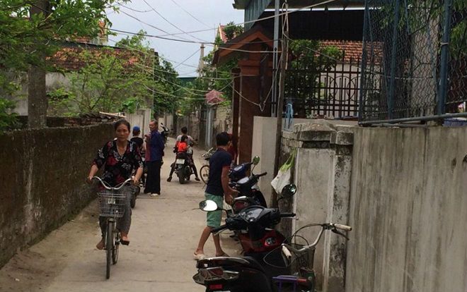 Nam thanh niên tâm thần ném xà beng khiến bé 4 tuổi tử vong