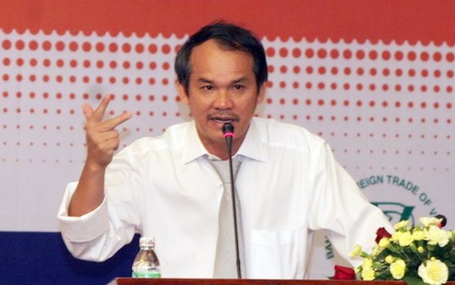 Bầu Đức: 'Tôi chẳng ghét gì Tú'