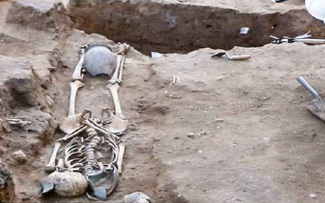 Bí ẩn hàng chục thi thể bị chôn vùi dưới bể bơi khách sạn