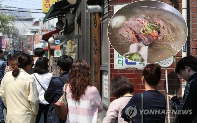 Dân Hàn đổ xô ăn mì lạnh Bình Nhưỡng sau cuộc họp thượng đỉnh liên Triều