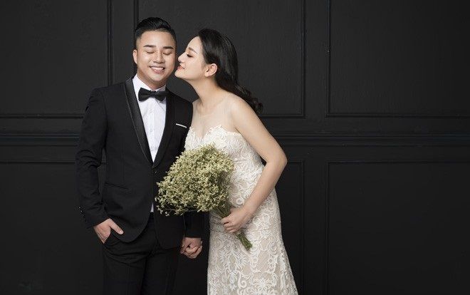 Đám cưới của Hữu Công và 'con gái' Đàm Vĩnh Hưng: Dàn sao hàng A hội tụ, vệ sĩ xuất hiện thắt chặt an ninh