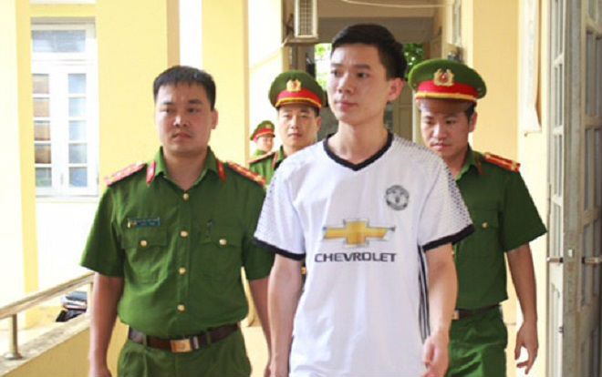 Vì sao bác sĩ Hoàng Công Lương phải hầu toà vụ 8 người tử vong?