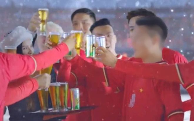 Bầu Đức nói gì về vụ cầu thủ U23 Việt Nam quảng cáo bia?