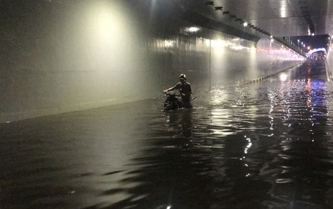 Đà Nẵng vận hành hệ thống máy bơm 7 tỉ chống ngập hầm chui