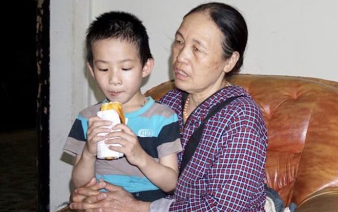 Nỗi đau của người mẹ có con là trưởng nhóm 'Hội Thánh Đức Chúa Trời'