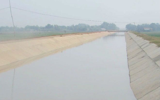 Lao ra cứu bạn bị nước cuốn, 2 nam thanh niên chết đuối thương tâm