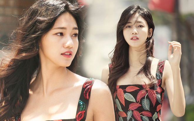 Á hậu Thanh Tú khoe vẻ đẹp mong manh trên đường phố Seoul