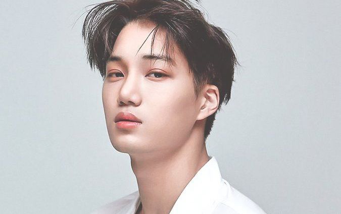 Fan tiếc thương, gửi lời chia buồn khi bố Kai (EXO) qua đời