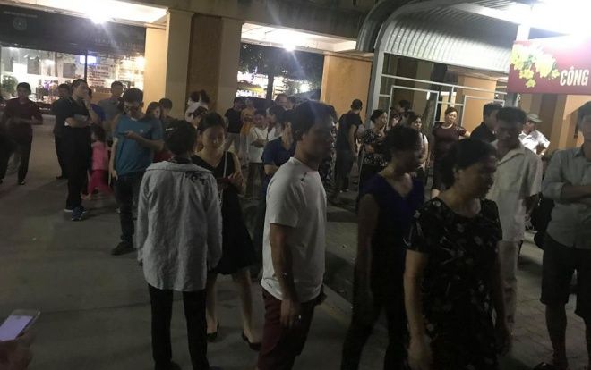 Nam bệnh nhân đột ngột tử vong sau khi mổ gãy tay, người nhà vây kín bệnh viện