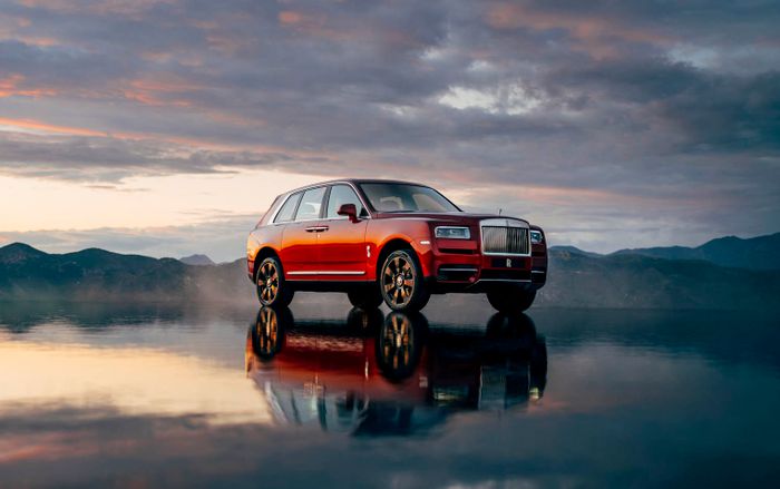 Cận cảnh chiếc SUV siêu sang Rolls-Royce ấp ủ suốt ba năm vừa được ra mắt