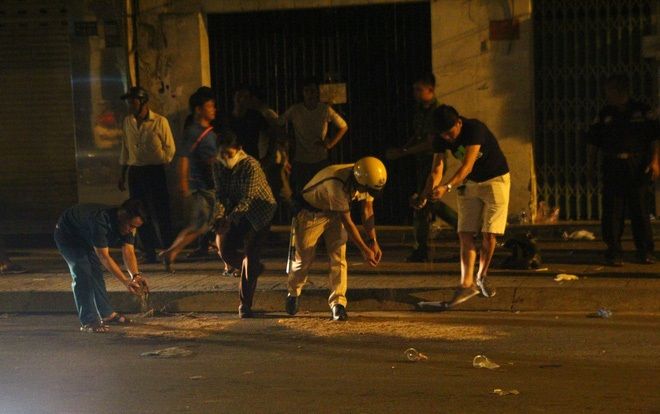 Vụ nhóm trộm đâm chết 2 hiệp sĩ: Chủ xe SH vừa vào cửa hàng quần áo khoảng 10 phút thì xảy ra chuyện